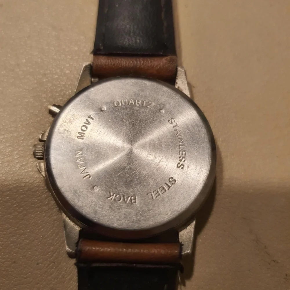🦋10/$20🦋 Time Silver/White Leather Women's Field Watch w/Backlight
